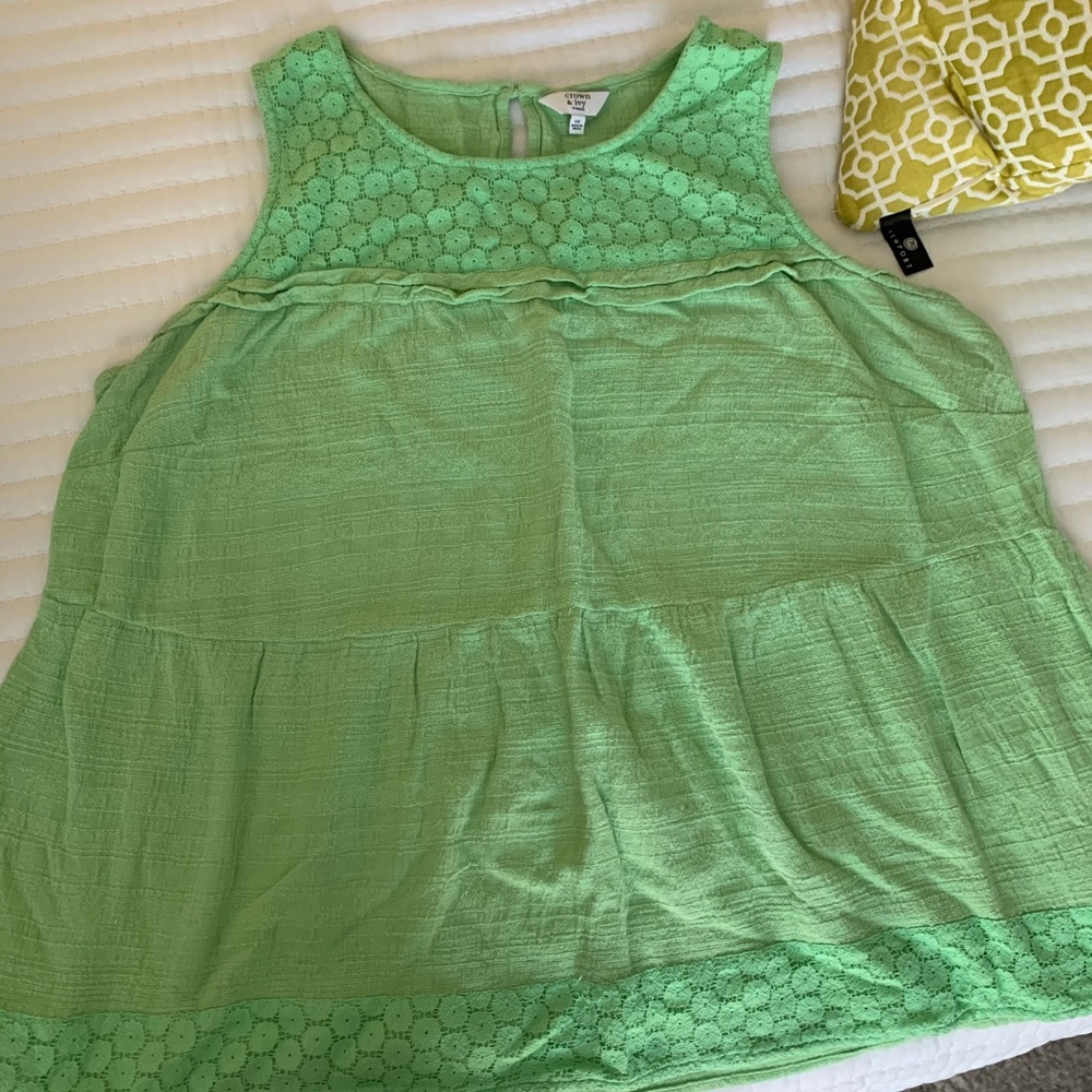 Crown and Ivy top!